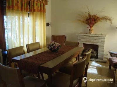 Chalet con parque y parrilla en Santa Teresita foto 3