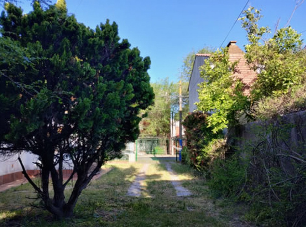 Chalet con parque y parrilla en Santa Teresita miniatura 10