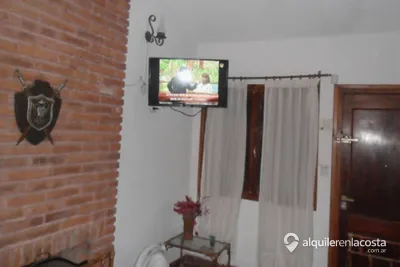 Chalet con parque y parrilla en Las Toninas foto 4