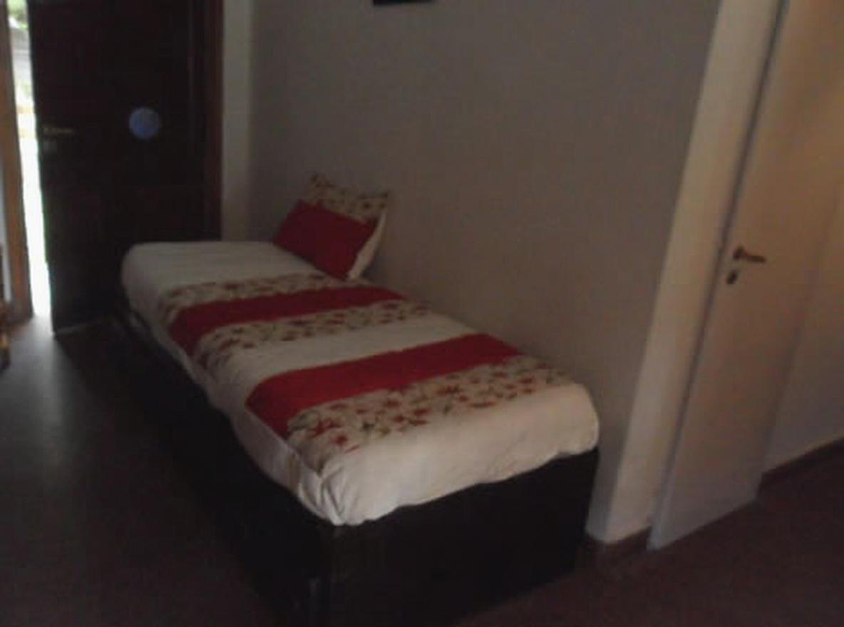 Chalet con parque y parrilla en Las Toninas miniatura 6