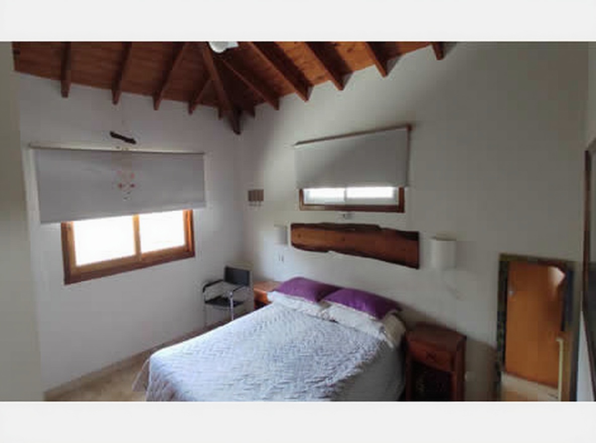 Chalet con parque y parrilla en Costa del Este miniatura 9