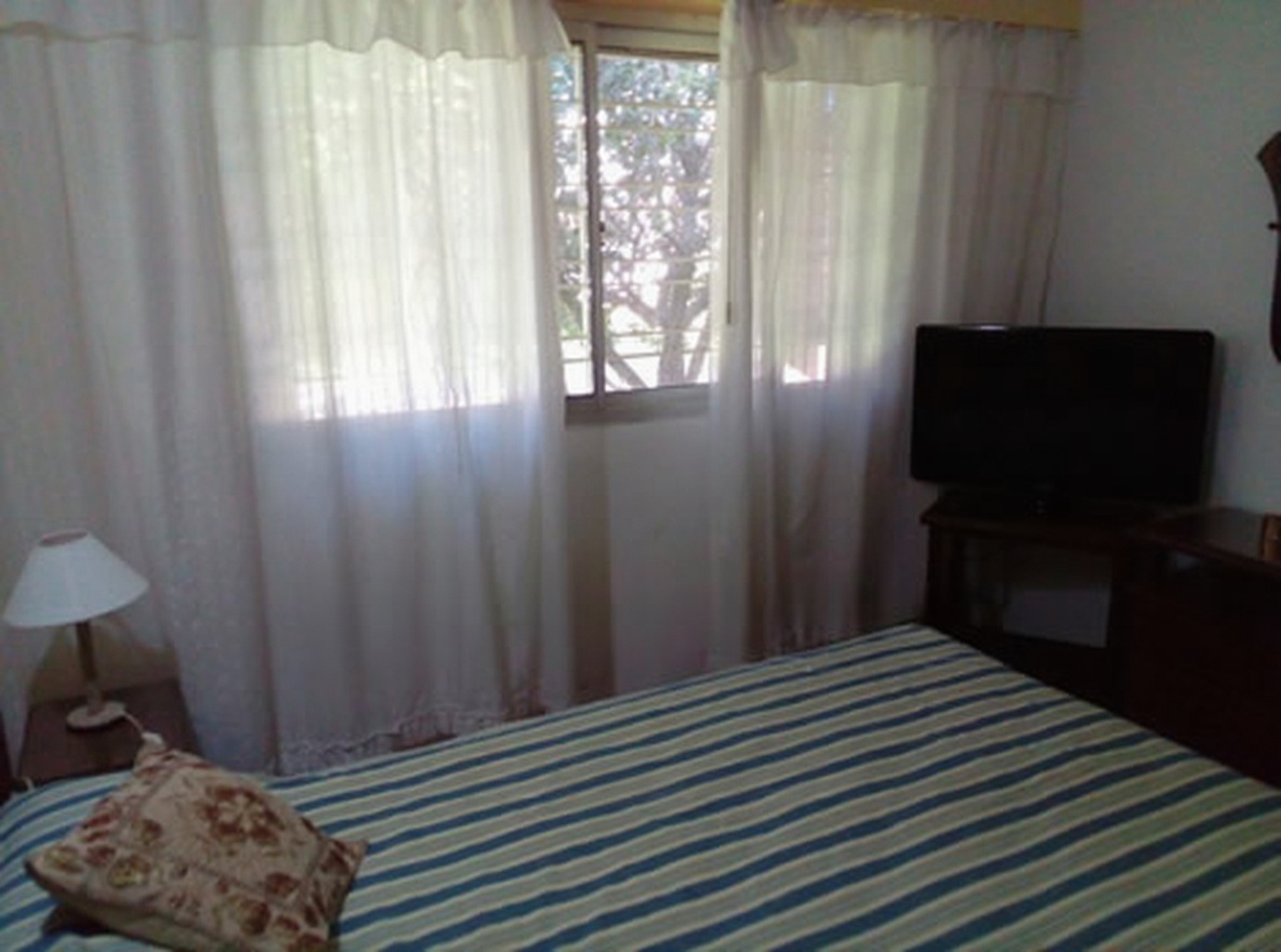 Chalet con WiFi a 300 metros del mar en Costa del Este miniatura 8