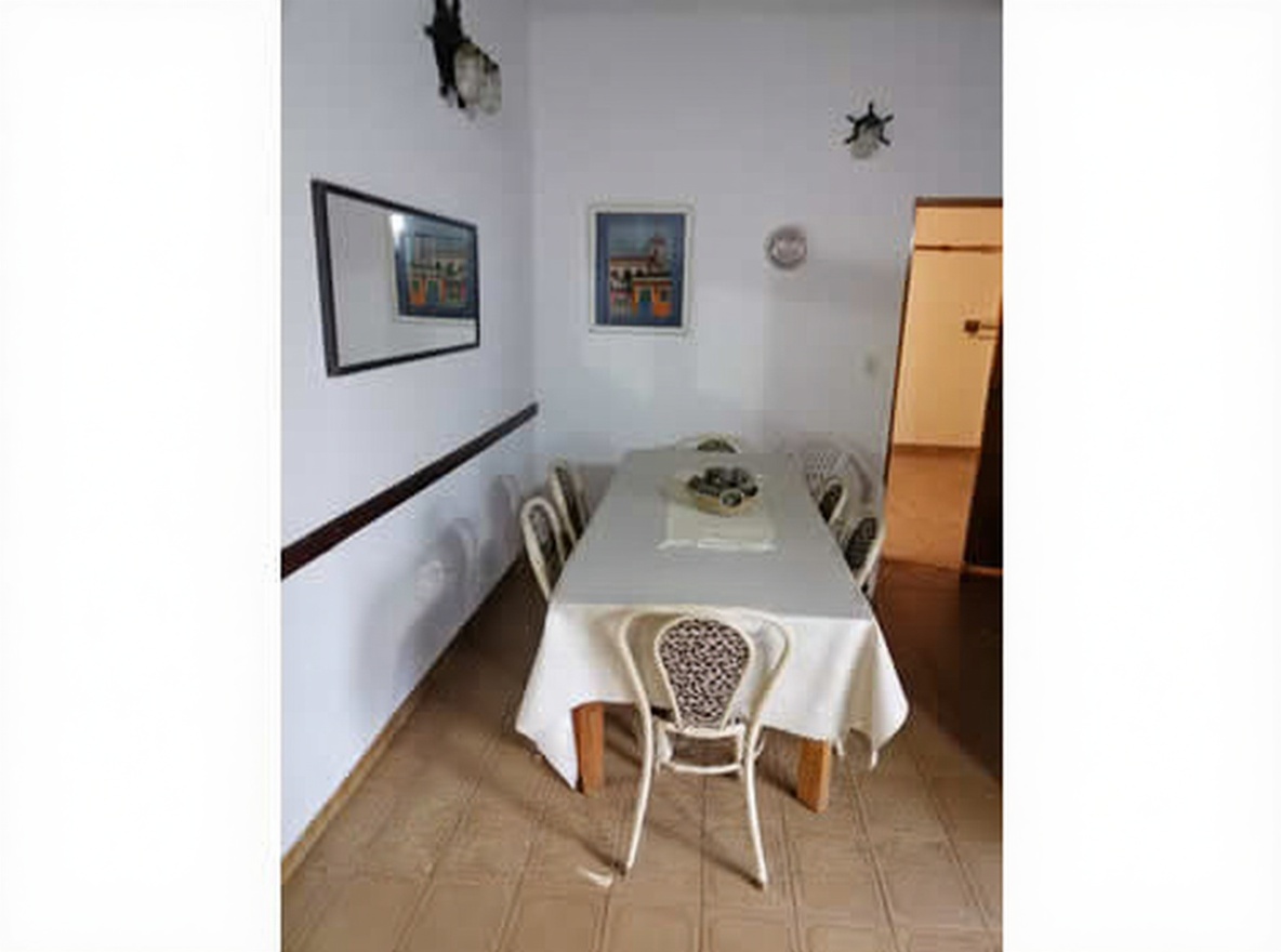 Chalet con parque y parrilla en Aguas Verdes miniatura 3