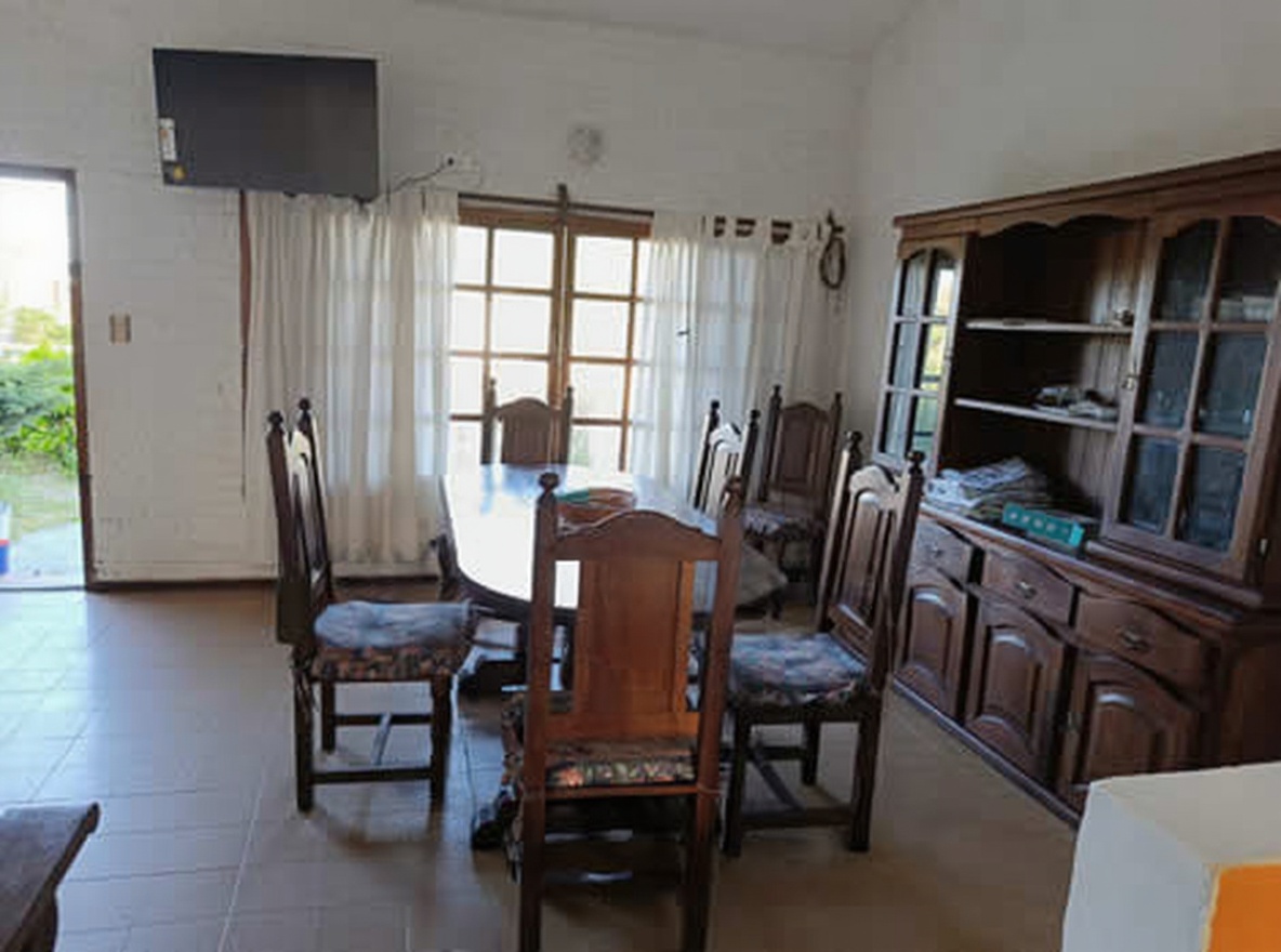 Chalet de 2 dormitorios y 2 baños en Aguas Verdes miniatura 2