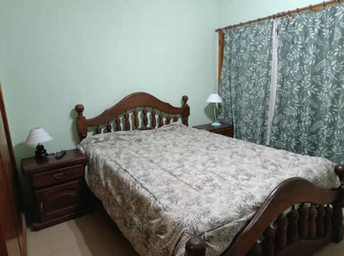 Chalet de 2 dormitorios y 2 baños en Aguas Verdes miniatura 5