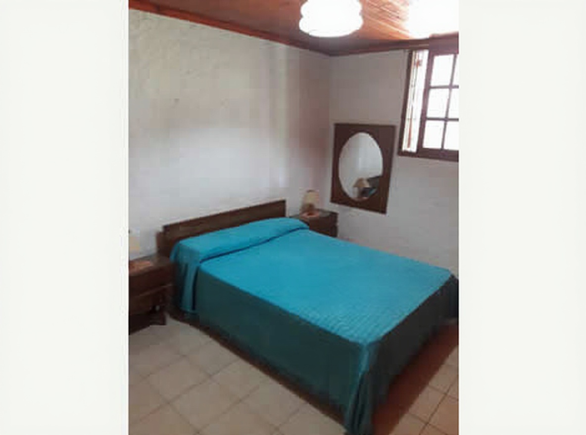 Chalet con parque y parrilla en Costa Chica miniatura 3