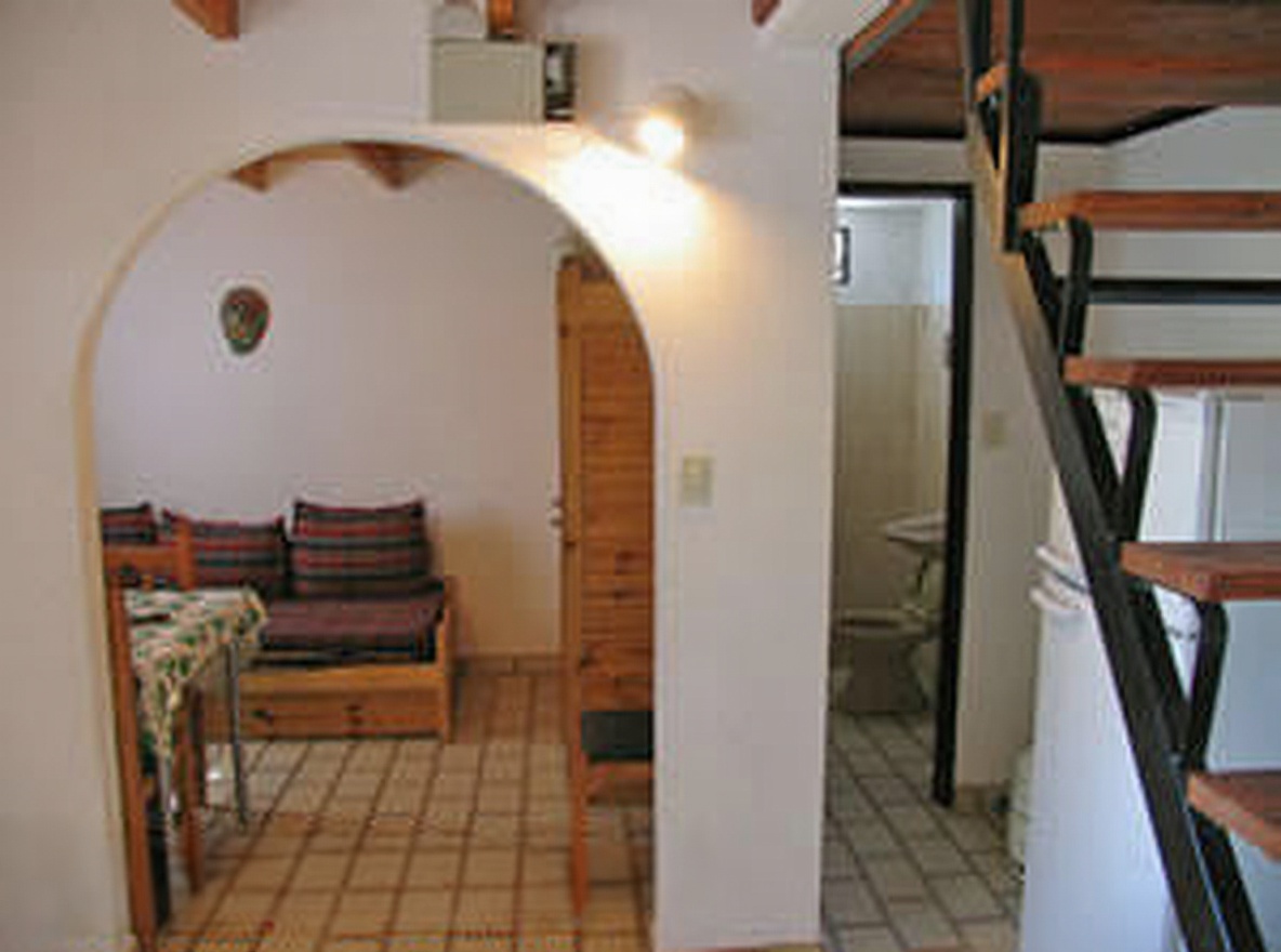 Dúplex con pileta y parque a 80 metros del mar en Mar del Tuyú miniatura 3