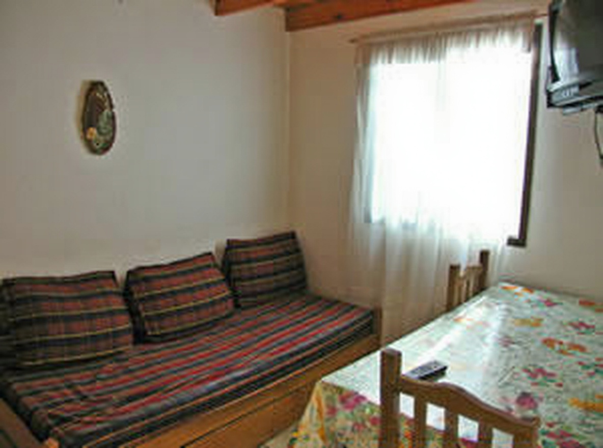 Dúplex con pileta y parque a 80 metros del mar en Mar del Tuyú miniatura 4