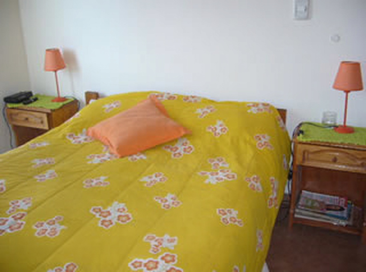 Dúplex con parque y parrilla frente al mar en Mar del Tuyú miniatura 6