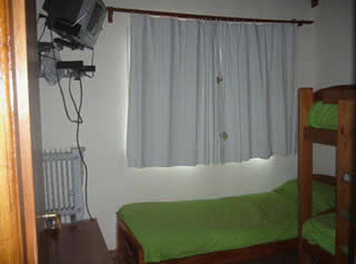 Dúplex con parque y parrilla frente al mar en Mar del Tuyú miniatura 8