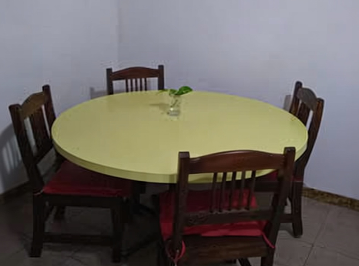 Dúplex con patio y parrilla a 150 metros del mar en Lucila del Mar miniatura 9