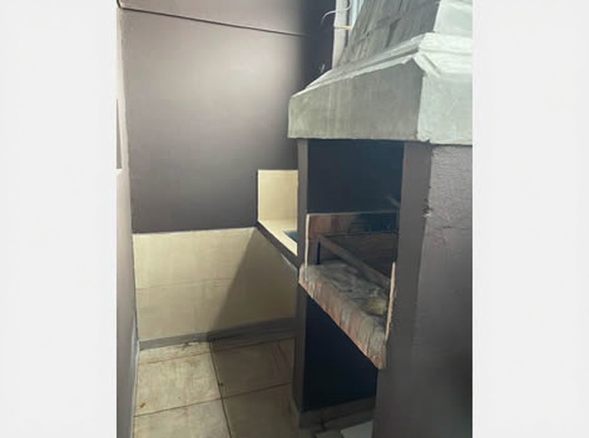 Departamento con patio y parrilla a 2 cuadras del mar en Mar del Tuyú miniatura 7