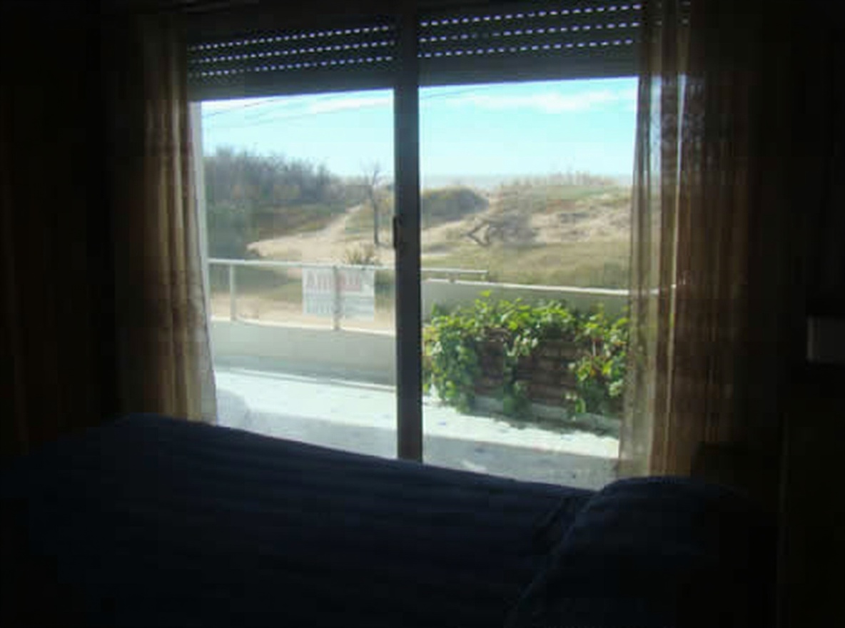 Departamento frente al mar para 6 personas en Costa Azul miniatura 8