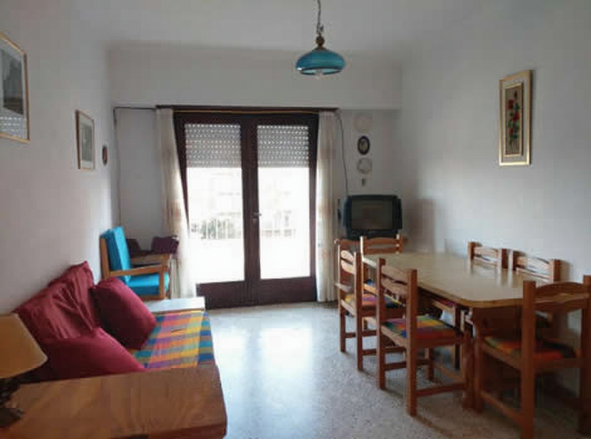 Departamento con balcón y vista al mar frente al mar en San Clemente del Tuyú miniatura 2