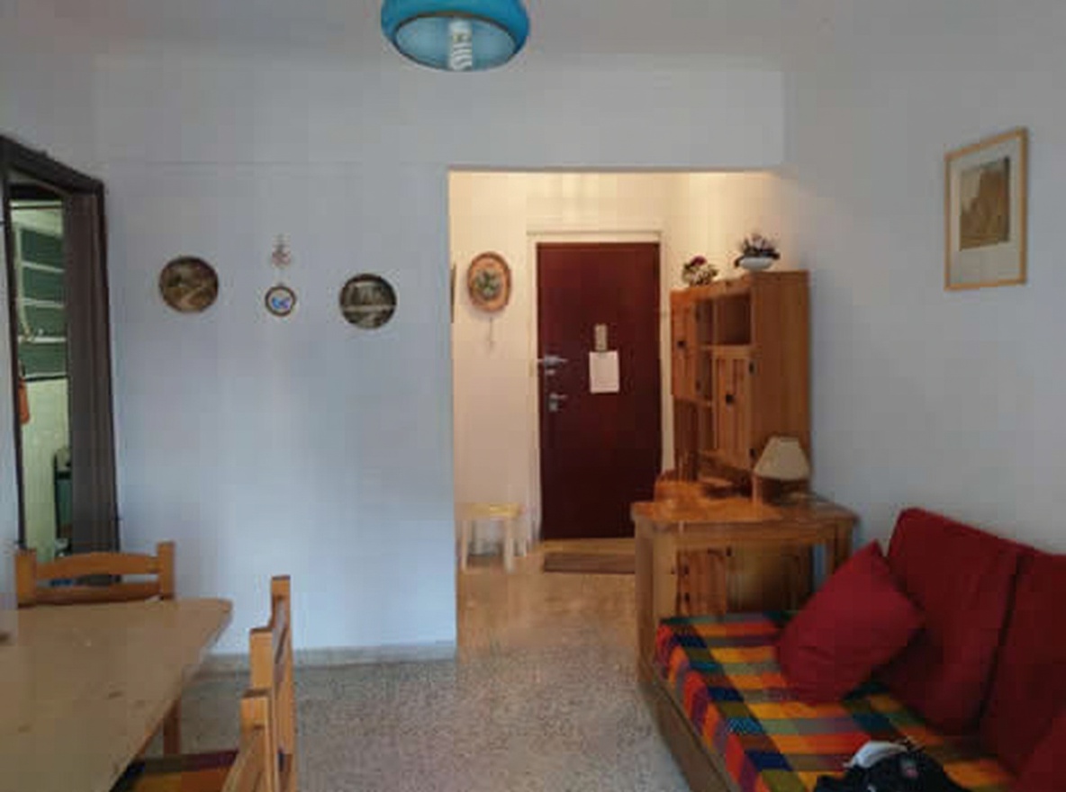 Departamento con balcón y vista al mar frente al mar en San Clemente del Tuyú miniatura 3