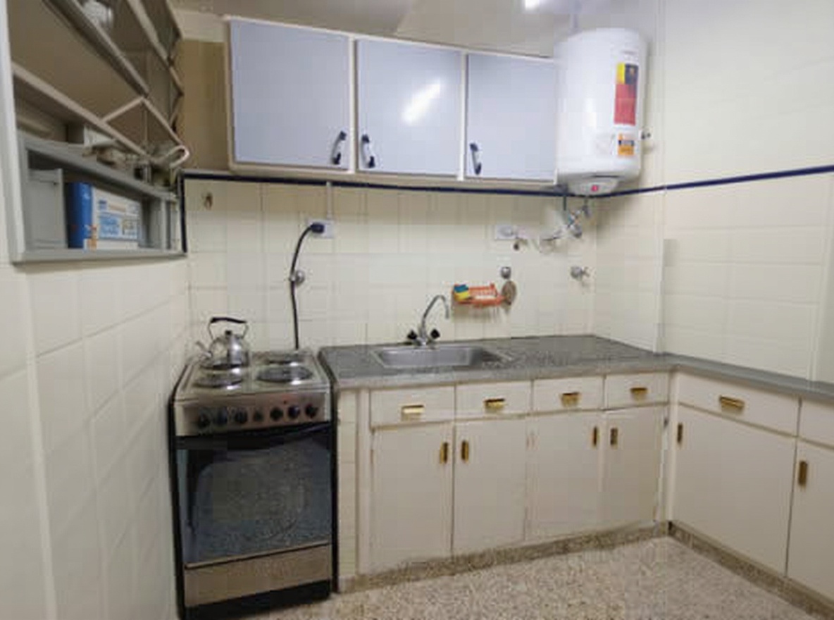 Departamento con balcón y vista al mar frente al mar en San Clemente del Tuyú miniatura 5