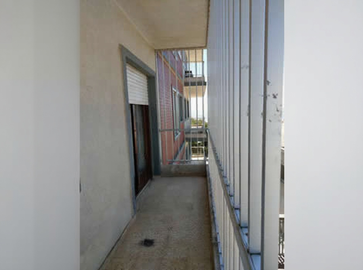 Departamento con balcón y vista al mar frente al mar en San Clemente del Tuyú miniatura 9