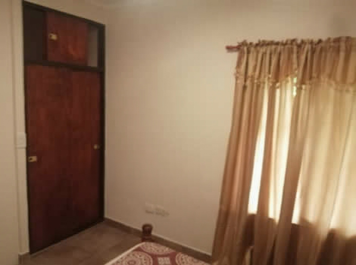 Departamento con patio y parrilla a 400 metros del mar en Santa Teresita miniatura 6