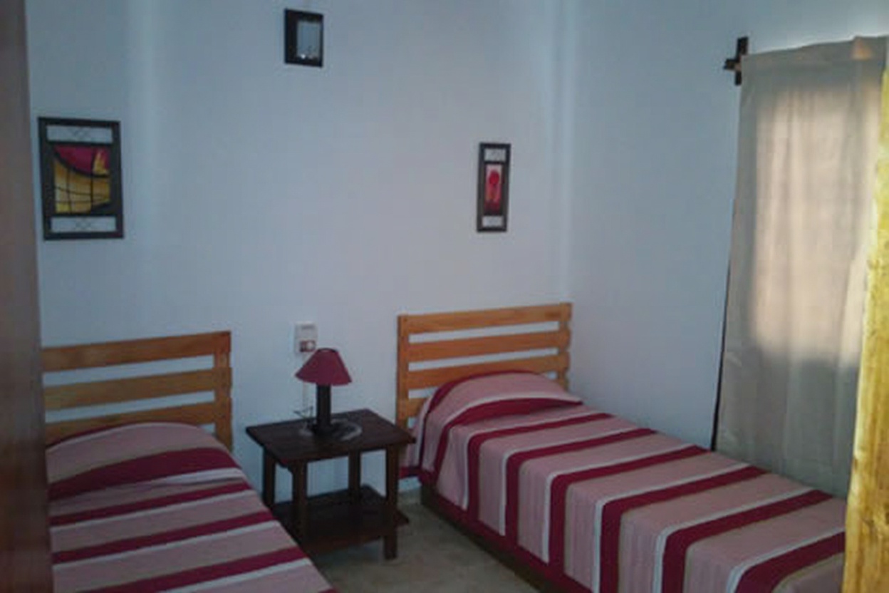 Departamento para 4 personas a 50 metros del mar en Mar del Tuyú miniatura 4