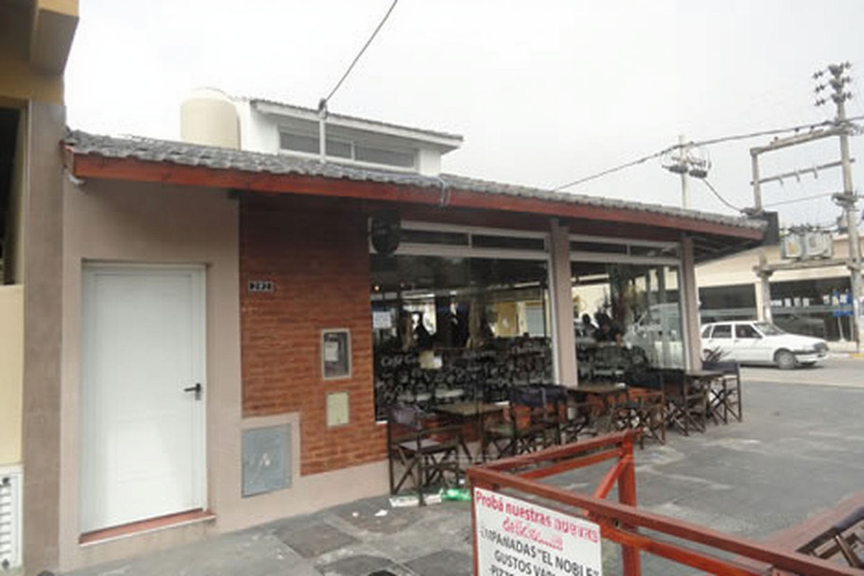 Departamento con patio y parrilla en Mar del Tuyú