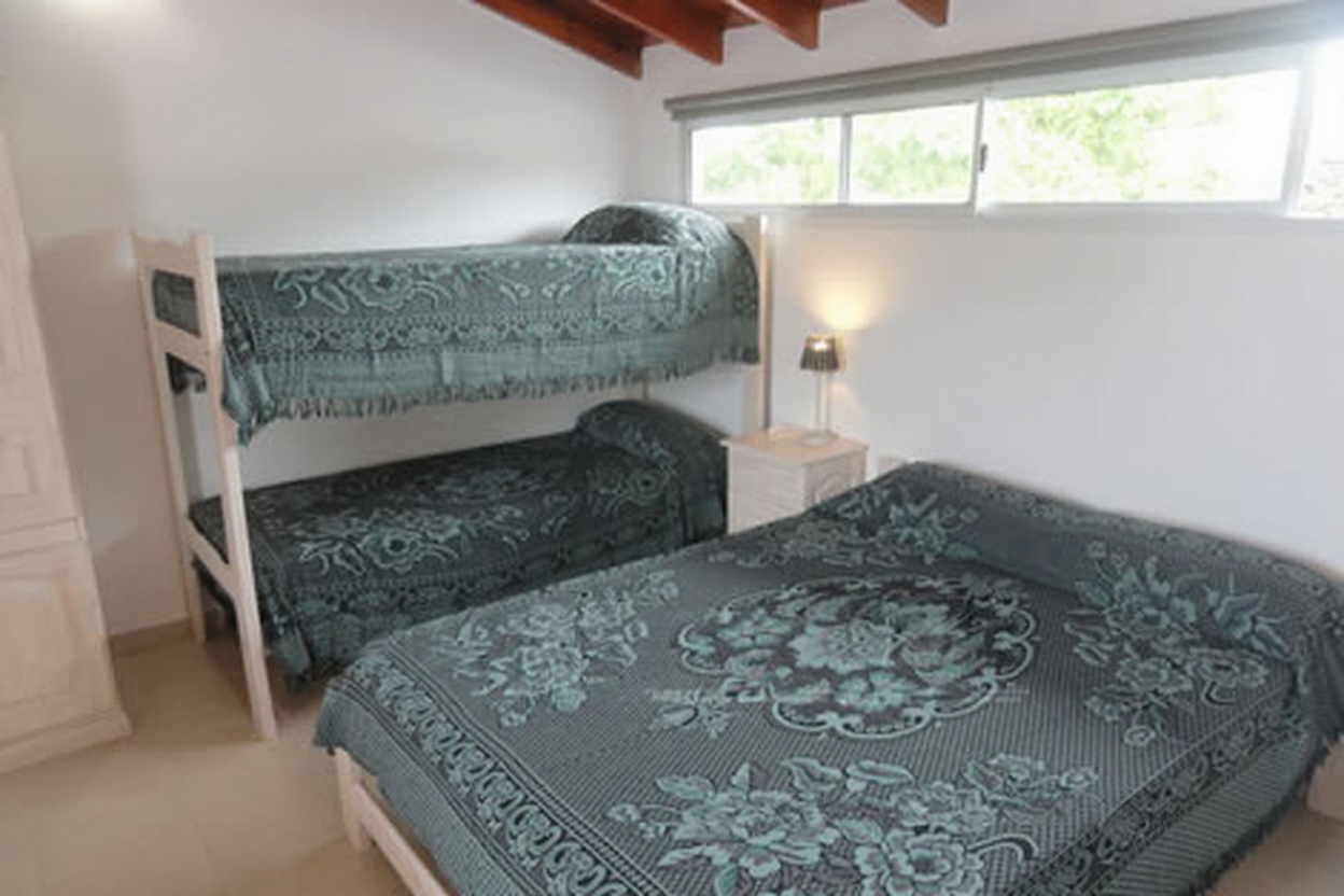 Departamento con patio y parrilla en Mar del Tuyú miniatura 11