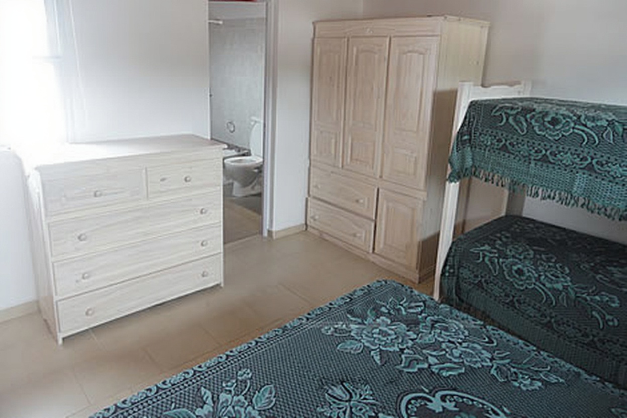 Departamento con patio y parrilla en Mar del Tuyú miniatura 12