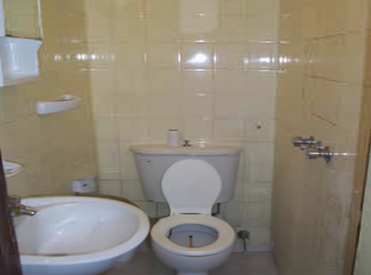 Monoambiente a 100 metros del mar en Mar de Ajó miniatura 7