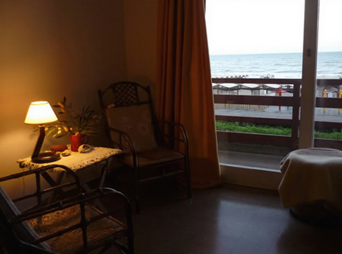 Departamento frente al mar en Edificio Horizonte, Villa Gesell miniatura 6