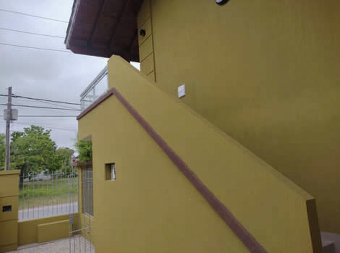 Departamento con patio y parrilla en San Bernardo miniatura 3