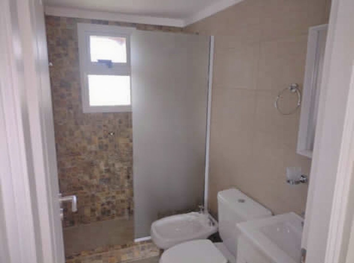 Departamento con patio y parrilla en San Bernardo miniatura 12