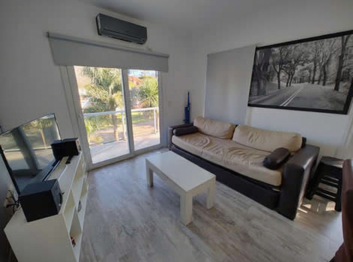 Departamento para 4 personas cerca del centro y del mar en Valeria miniatura 4