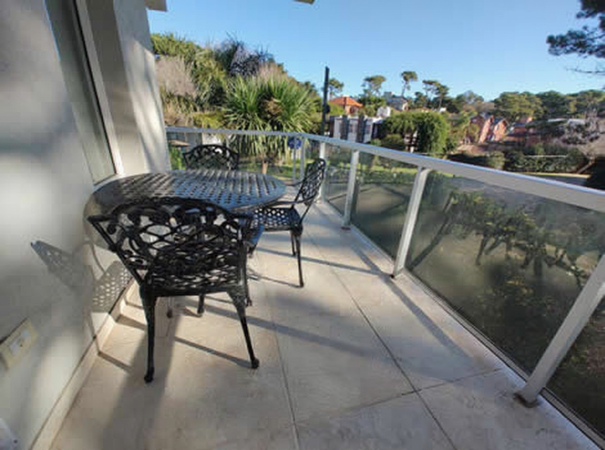 Departamento para 4 personas cerca del centro y del mar en Valeria miniatura 7