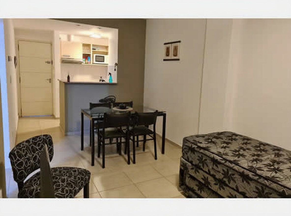 Departamento planta baja para 4 personas en Villa Gesell miniatura 3