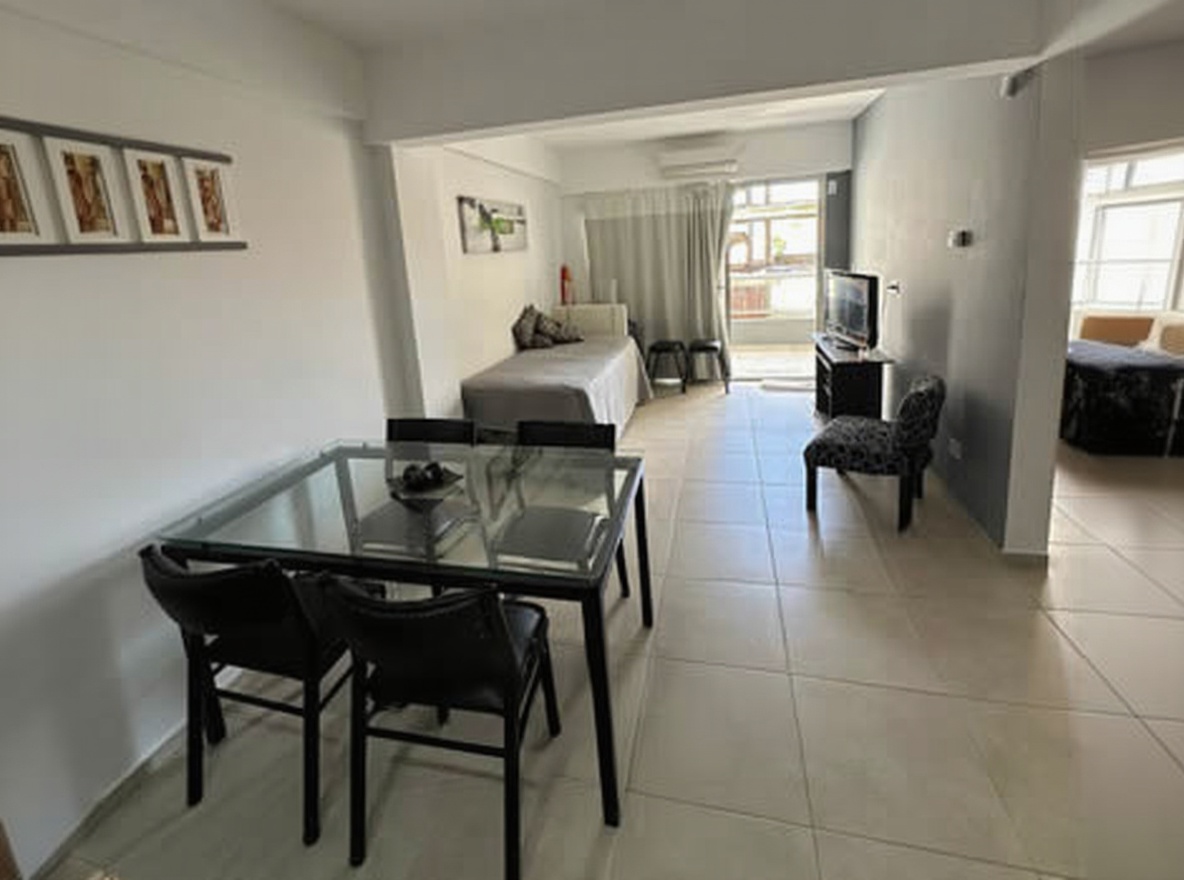 Departamento de 1 dormitorio para 4 personas en Villa Gesell miniatura 4