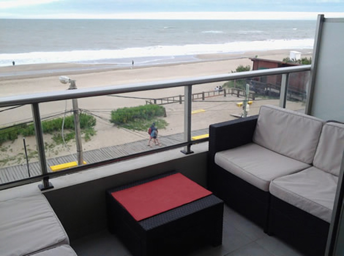 Departamento frente al mar para 4 personas en Villa Gesell miniatura 7