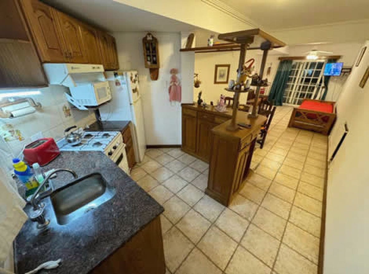 Departamento y triplex frente al mar en Villa Gesell miniatura 4