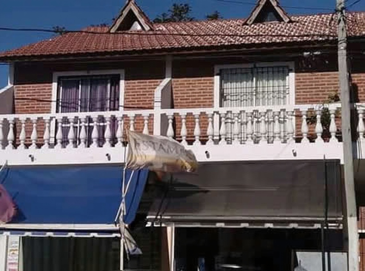 Departamento con patio y parrilla a 50 metros del mar en Mar del Tuyú miniatura 6