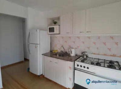 Departamento amplio para 6 personas a 1 cuadra de la playa en Villa Gesell foto 3