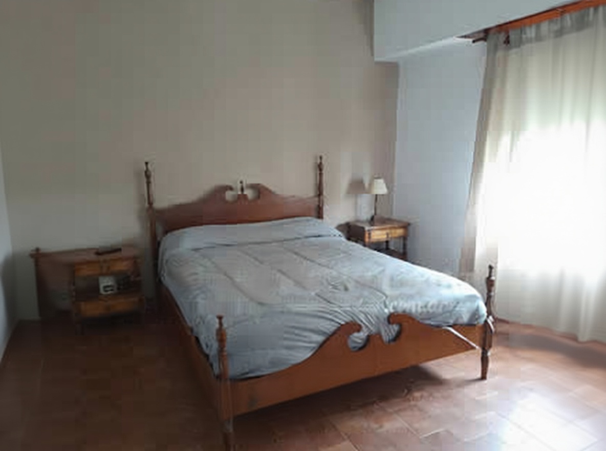 Departamento amplio para 6 personas a 1 cuadra de la playa en Villa Gesell miniatura 5