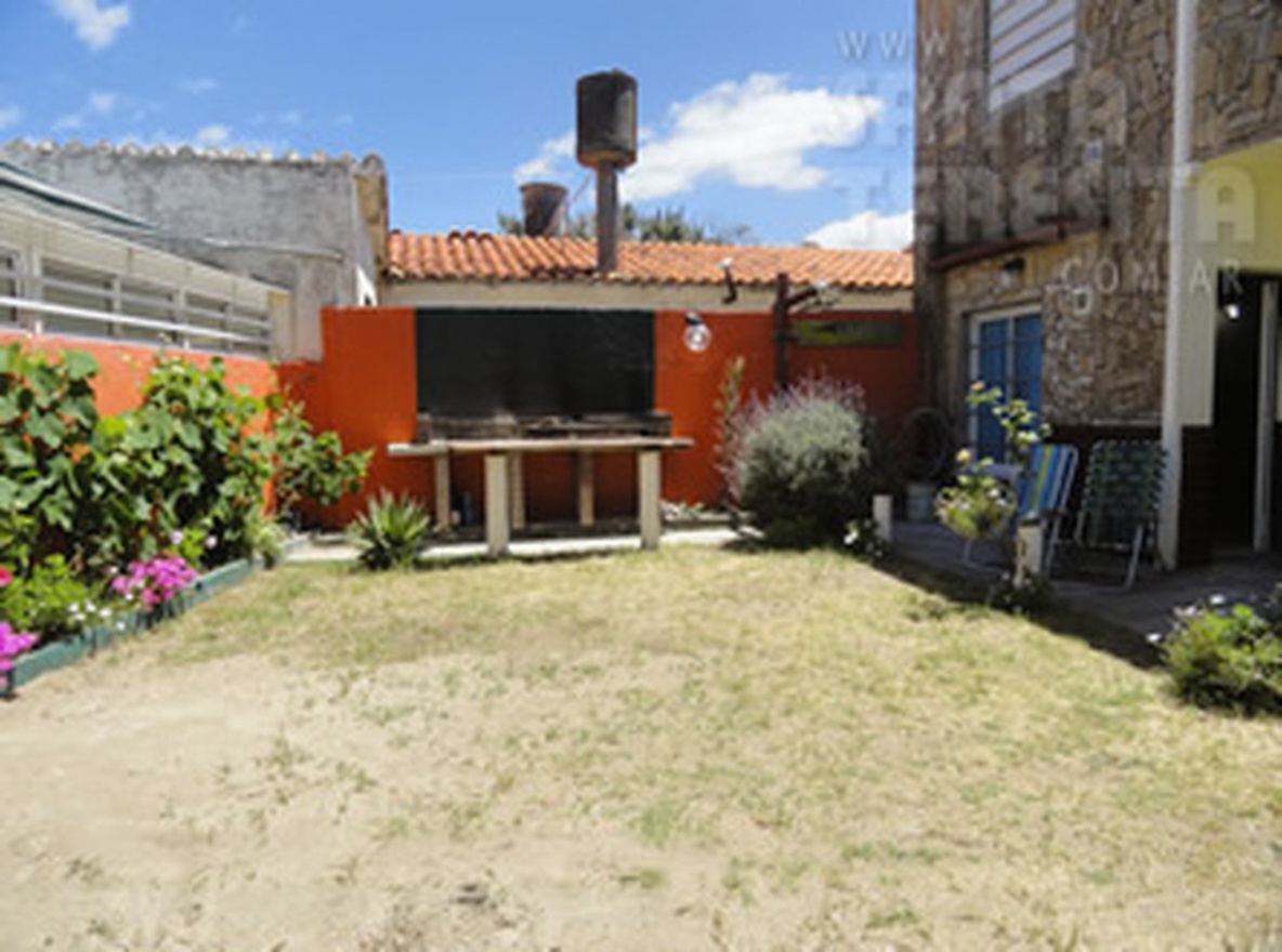 Departamentos con WiFi a 50 metros del mar en Santa Teresita miniatura 10