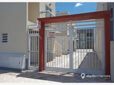 Departamentos a pasos del mar y la peatonal en Santa Teresita