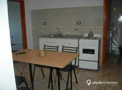 Departamentos con cochera y parrilla a 250 metros del mar en Santa Teresita foto 2