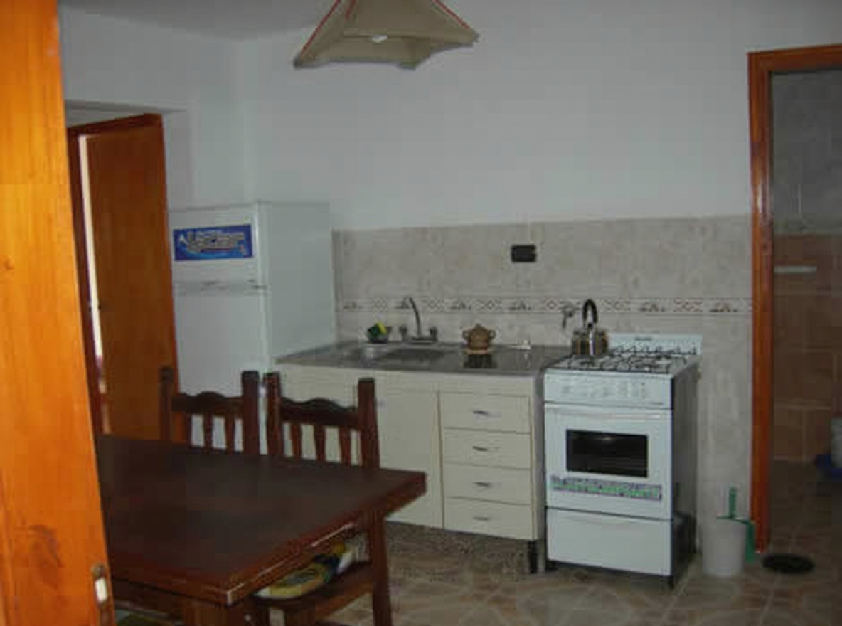 Departamentos con cochera y parrilla a 250 metros del mar en Santa Teresita miniatura 6