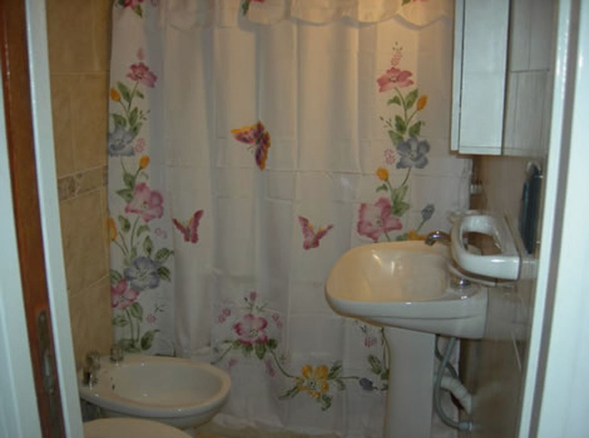 Departamentos con cochera y parrilla a 250 metros del mar en Santa Teresita miniatura 11