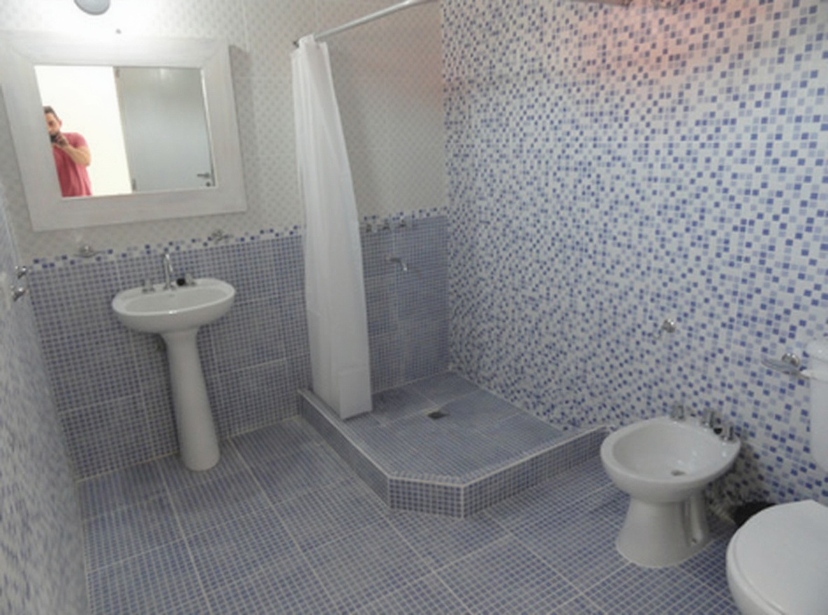 Departamentos con parrilla a 150 metros del mar en Mar del Tuyú miniatura 9