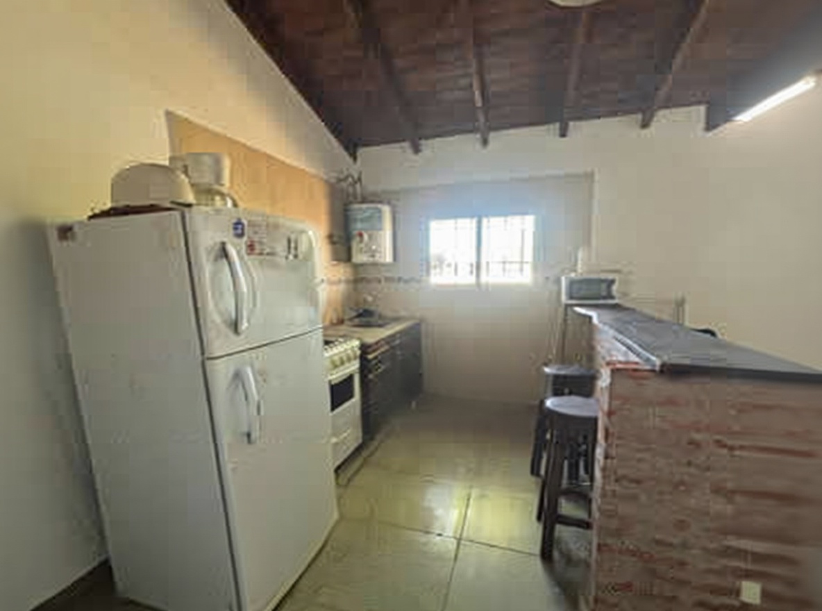 Departamentos con cochera y parrilla a 150 metros del mar en Mar del Tuyú miniatura 2