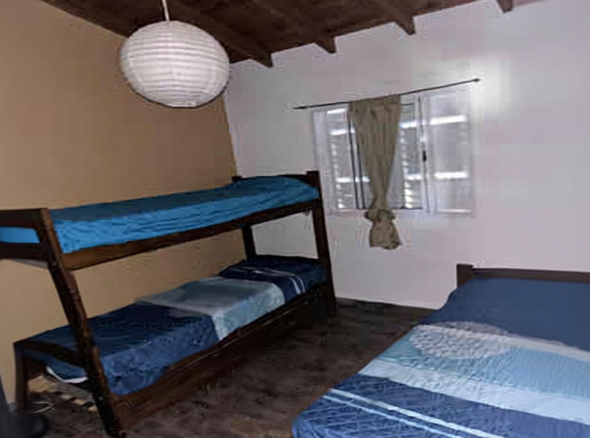 Departamentos con cochera y parrilla a 150 metros del mar en Mar del Tuyú miniatura 5