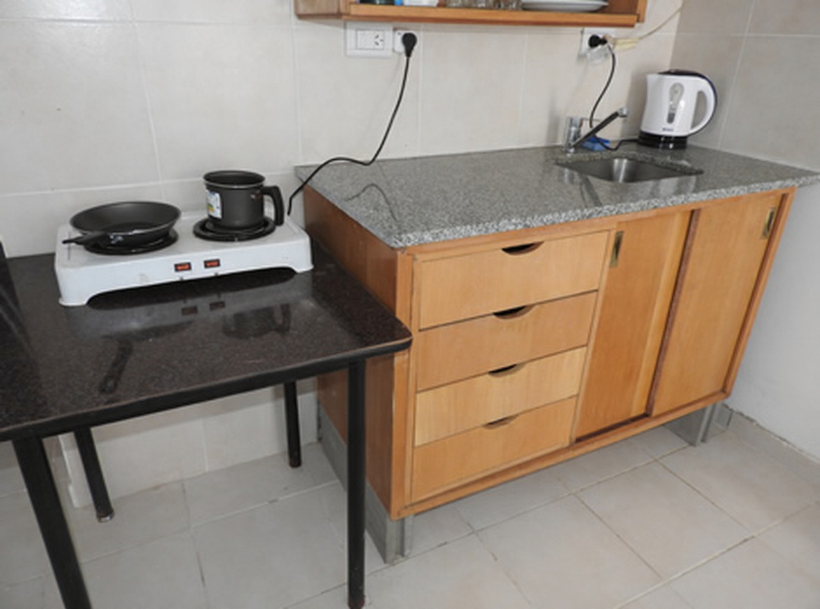 Departamentos sobre avenida principal en Santa Teresita miniatura 5