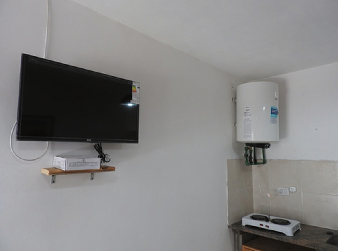 Departamentos sobre avenida principal en Santa Teresita miniatura 6