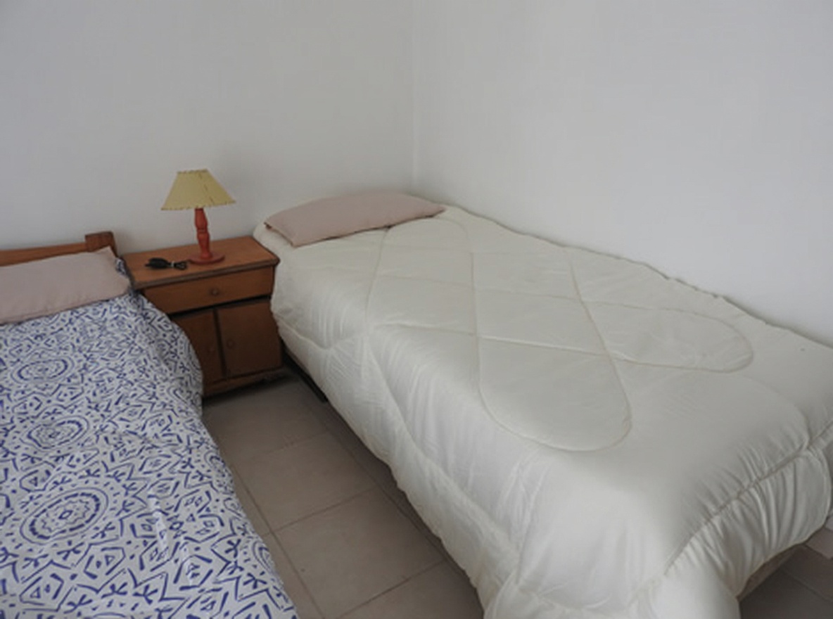 Departamentos sobre avenida principal en Santa Teresita miniatura 8